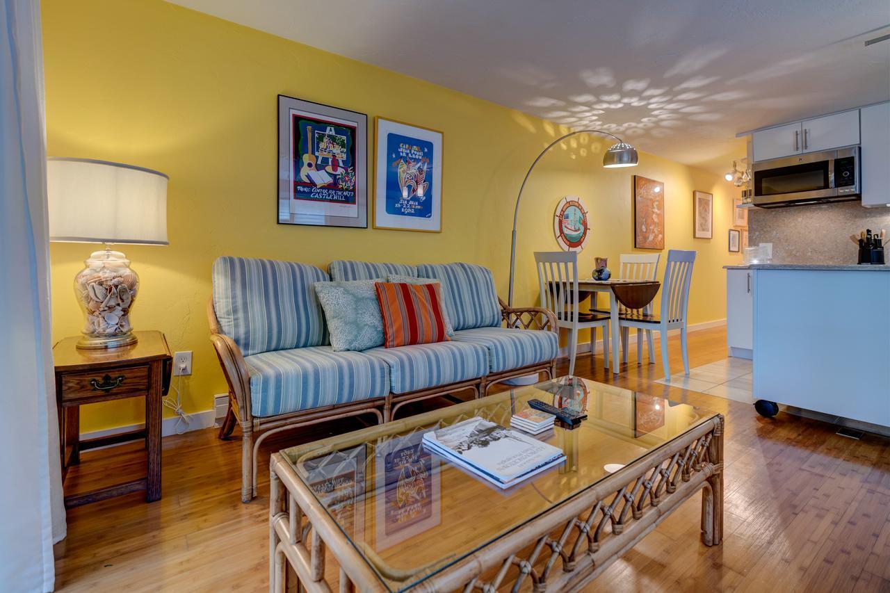 Endless Summer Apartment